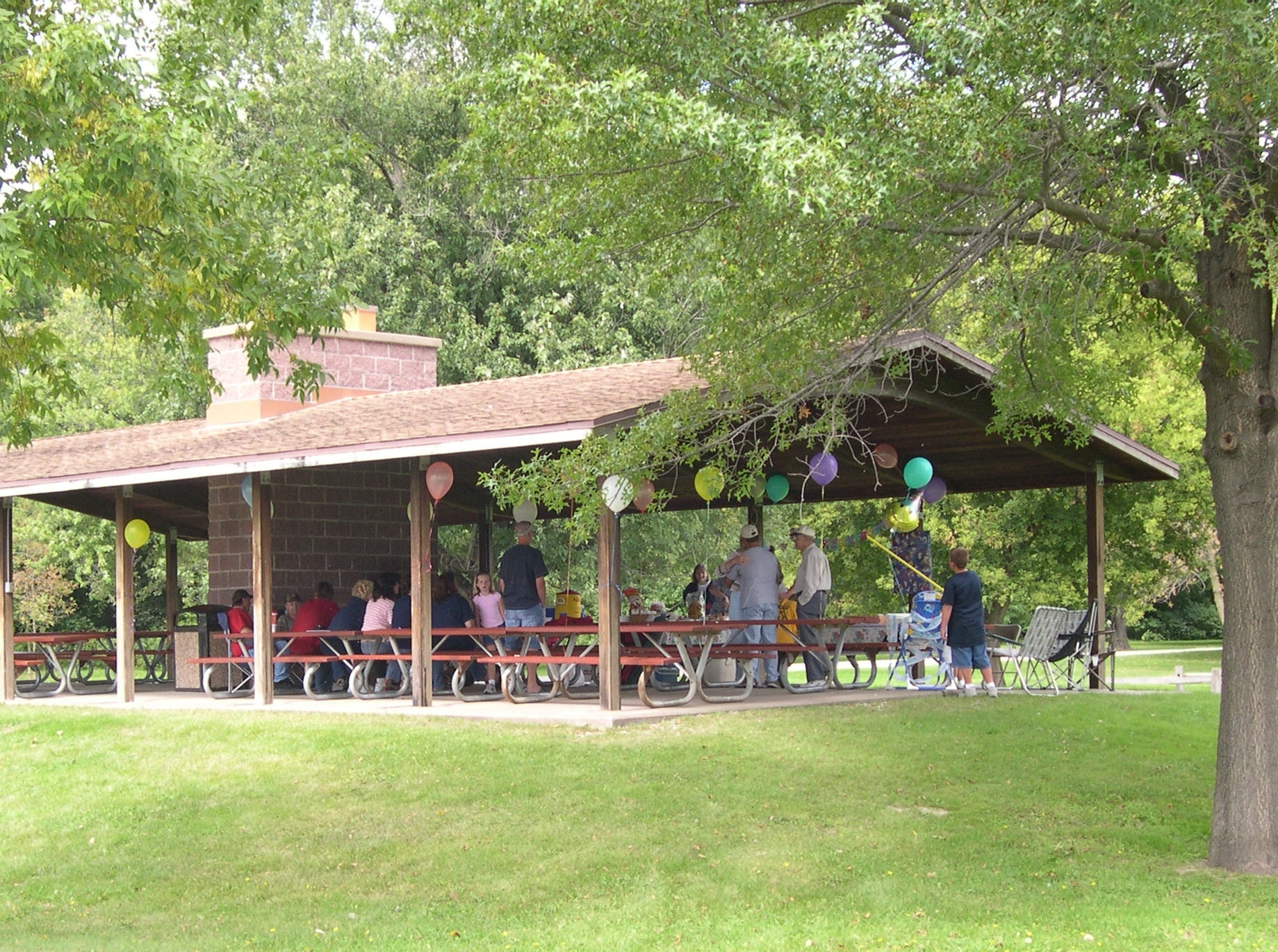 Rock Island District > Missions > Recreation > Mississippi River Project >  Recreation > Picnic Shelters